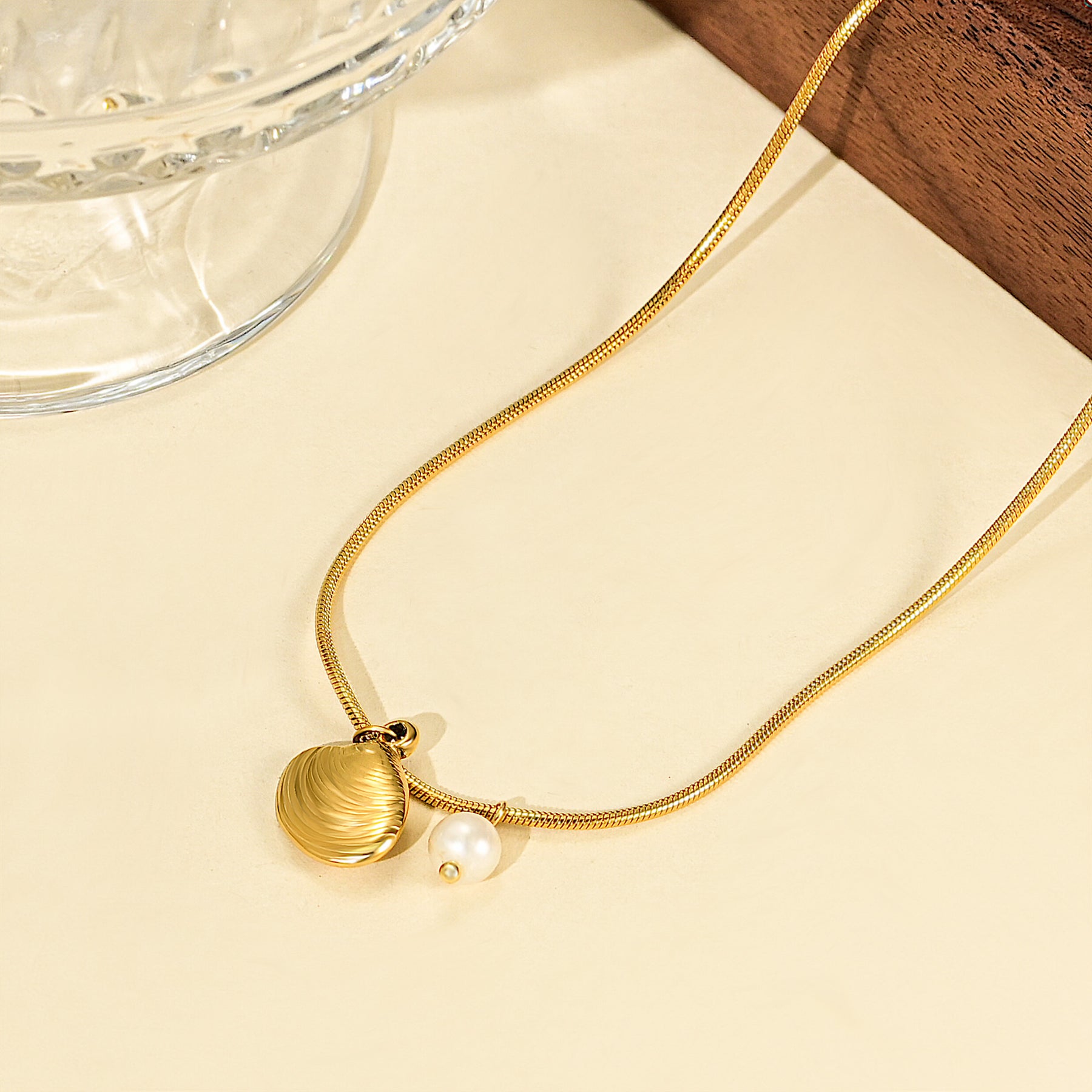 Golden Shell Pearl Necklace