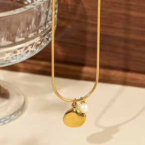 Golden Shell Pearl Necklace