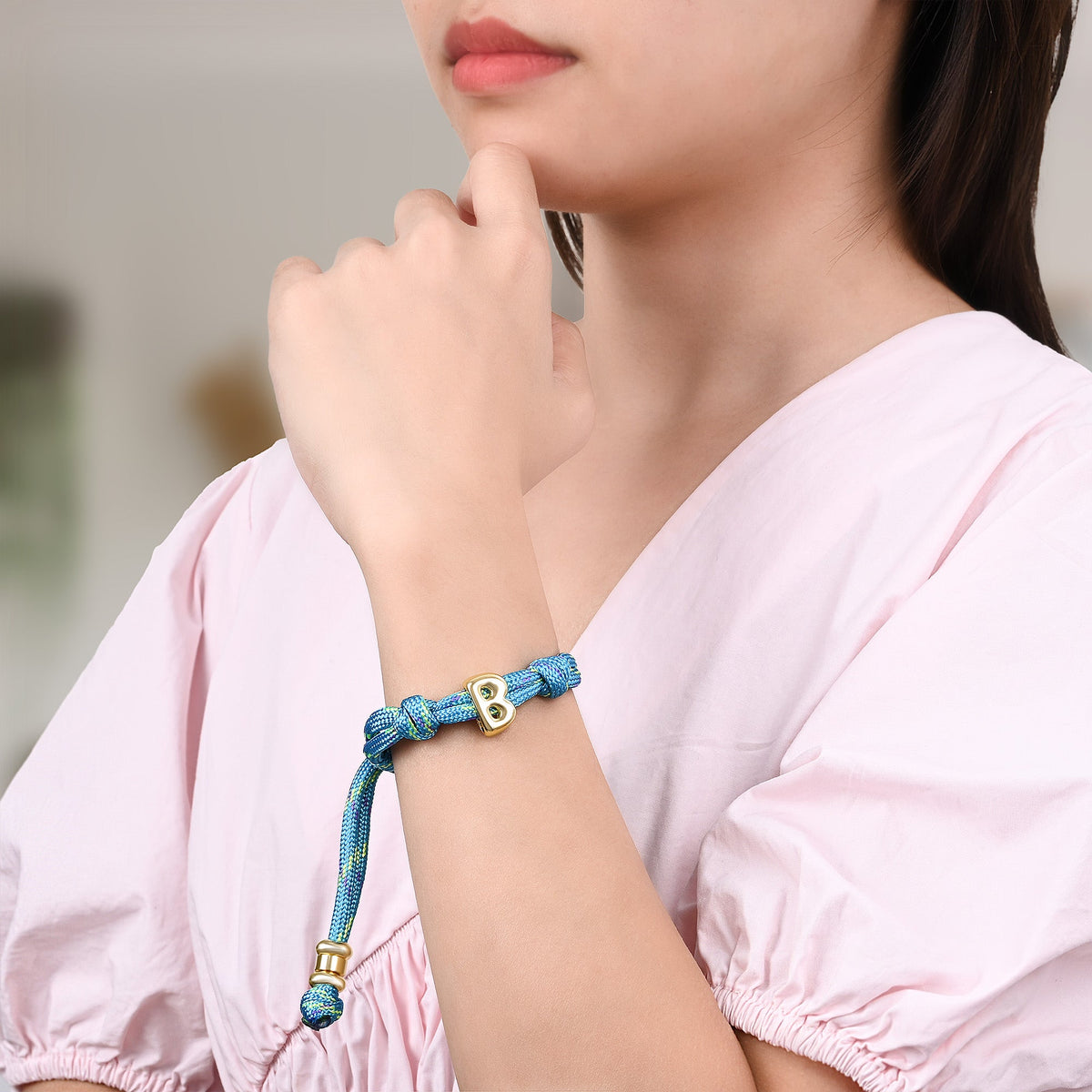 Brazaletes Iniciales Anudados