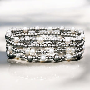Shimmering Pearl Bracelet Set