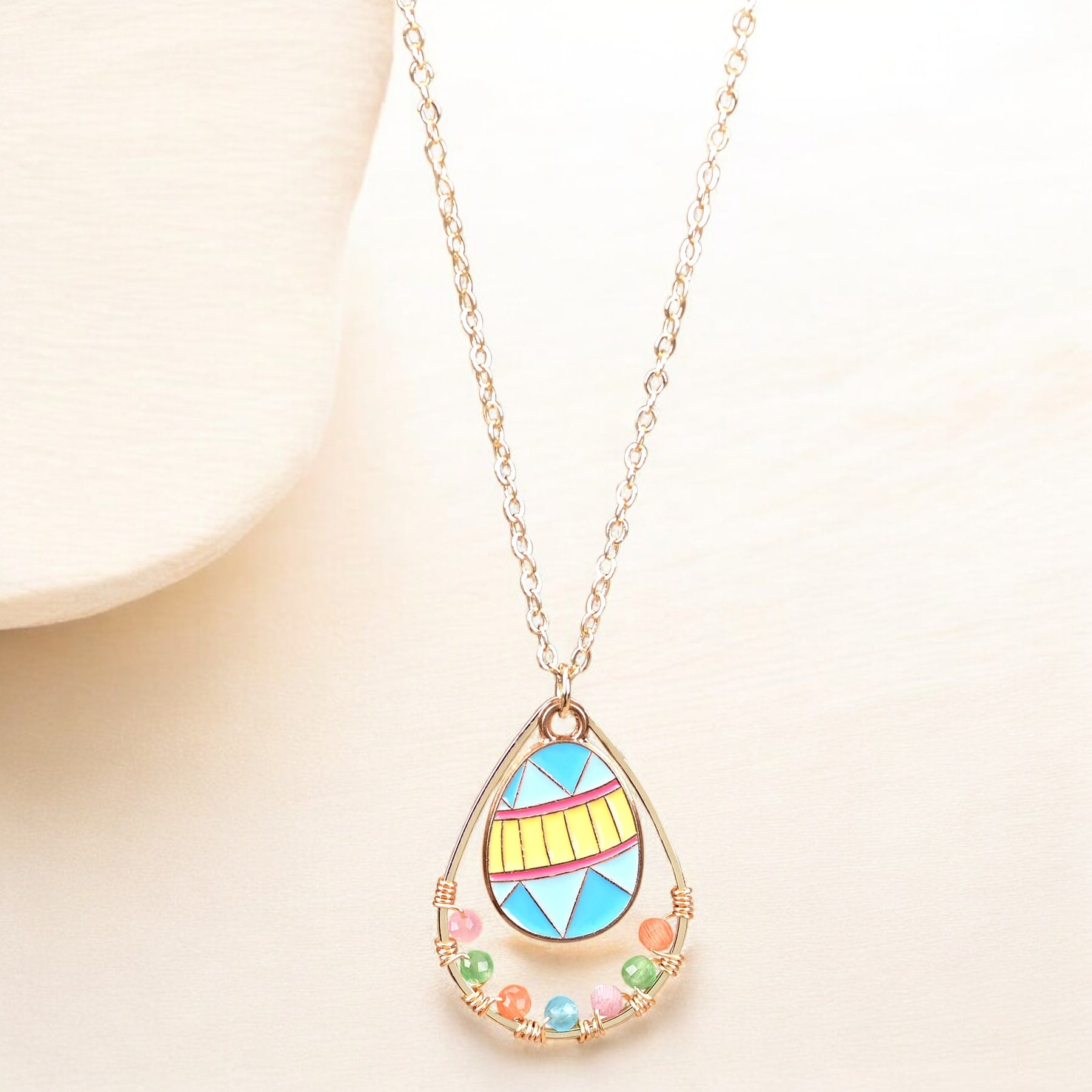 قلادة بيضة عيد الفصح